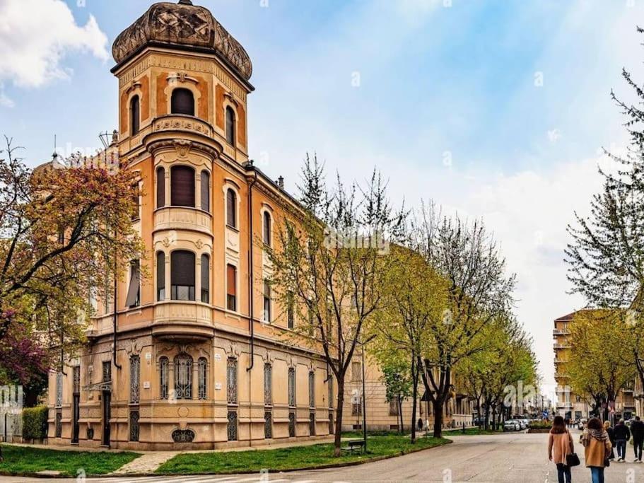Porta Nuova - Alpitour Free Parking & Netflix Apartment Turin Ngoại thất bức ảnh